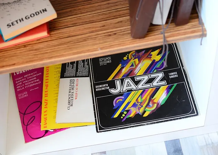 Jazzy Downtown 소피아